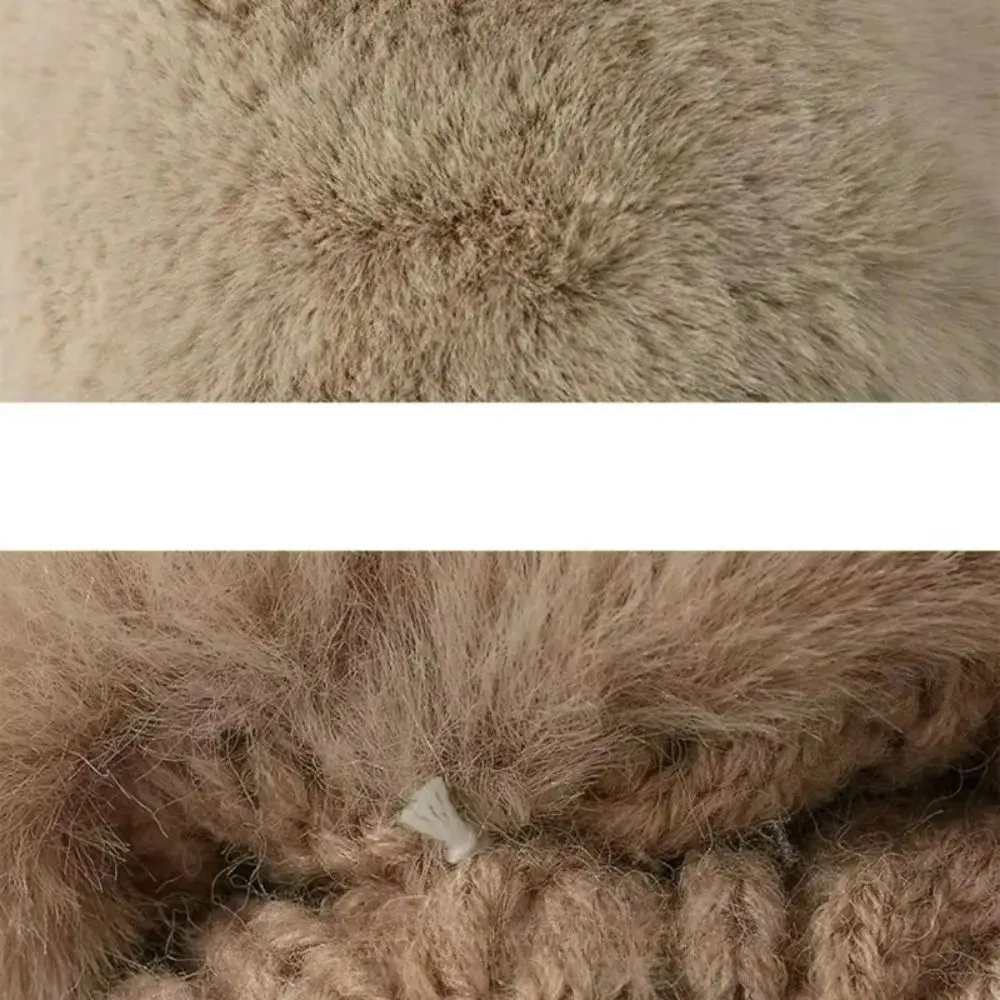 Strickmütze Creme mit Ohrenklappen, Zopfmuster und Bändern – Bild 2