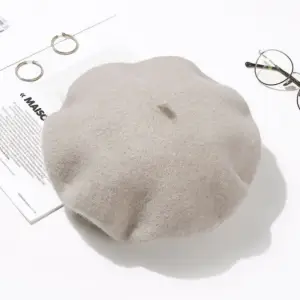 Wollmütze Beige Damen als Baskenmütze aus Filz – Beige