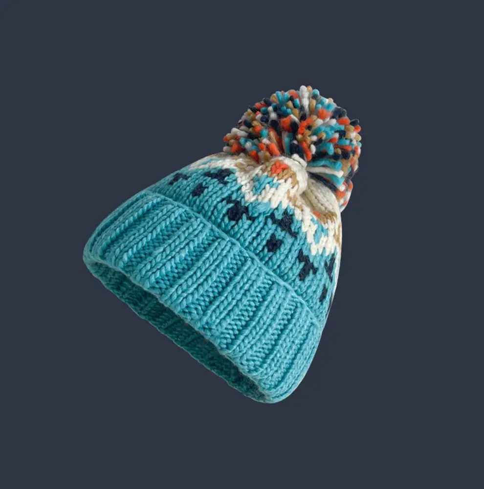 Mütze mit Bommel Damen, gemustert, breiter Umschlag – Türkis