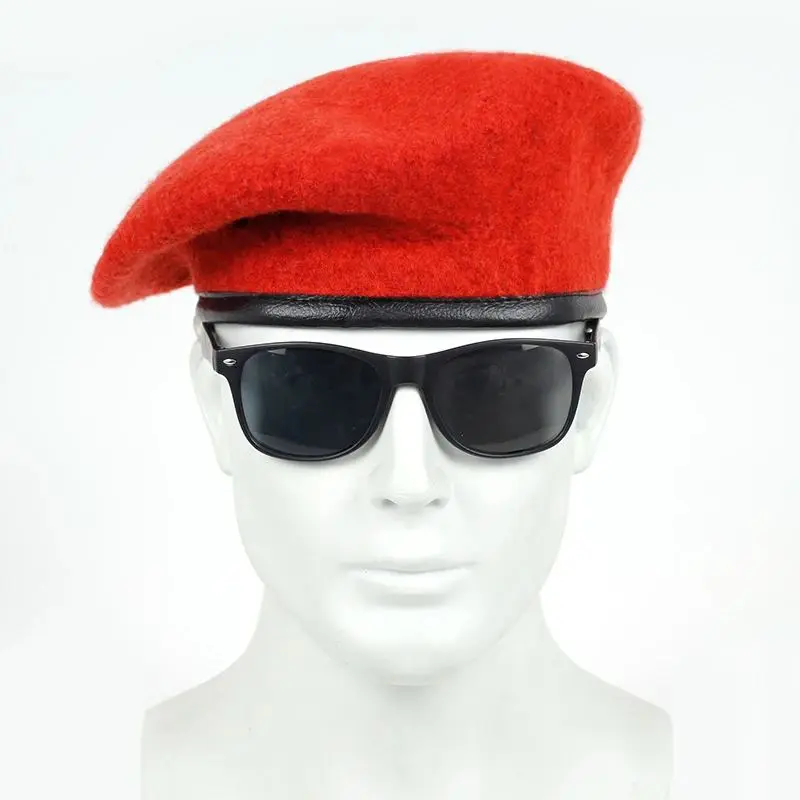 Baskenmütze Damen Altrosa mit schmalem Band in Lederoptik – Rot