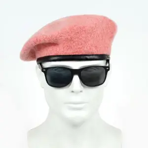 Baskenmütze Damen Altrosa mit schmalem Band in Lederoptik – Altrosa