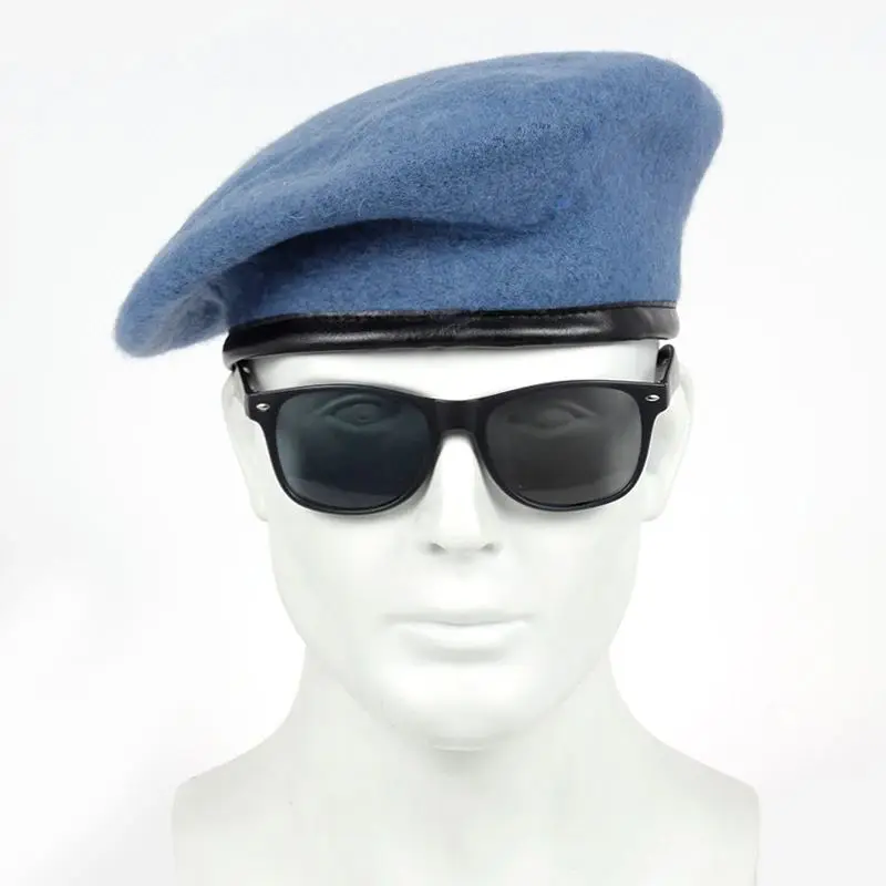 Baskenmütze Damen Altrosa mit schmalem Band in Lederoptik – Blau